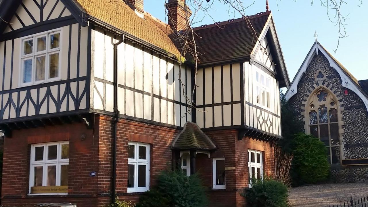 Old School Apartment 1 First Floor Bury St. Edmunds Exterior photo